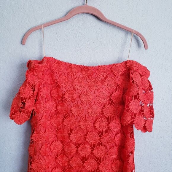 Trina‎ Turk - Picture 3 of 9